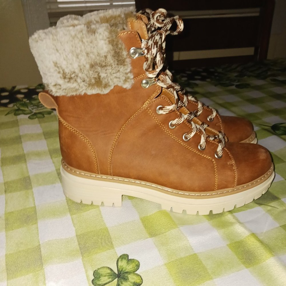 Time and Tru boots